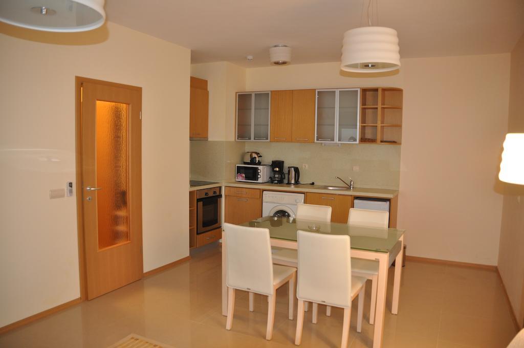 Lighthouse Golf Apart Complex&Villas Balchik Habitación foto