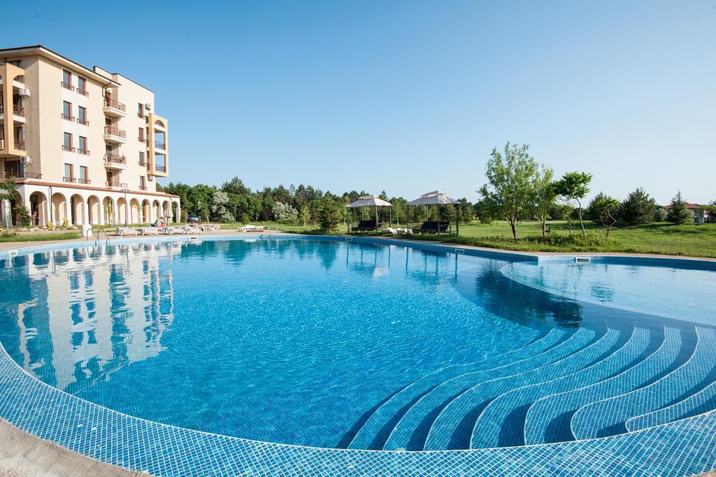 Lighthouse Golf Apart Complex&Villas Balchik Exterior foto